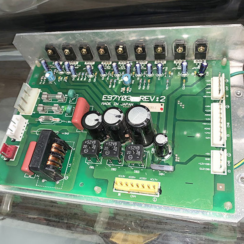 E97Y03大金风冷冷水机组电源板