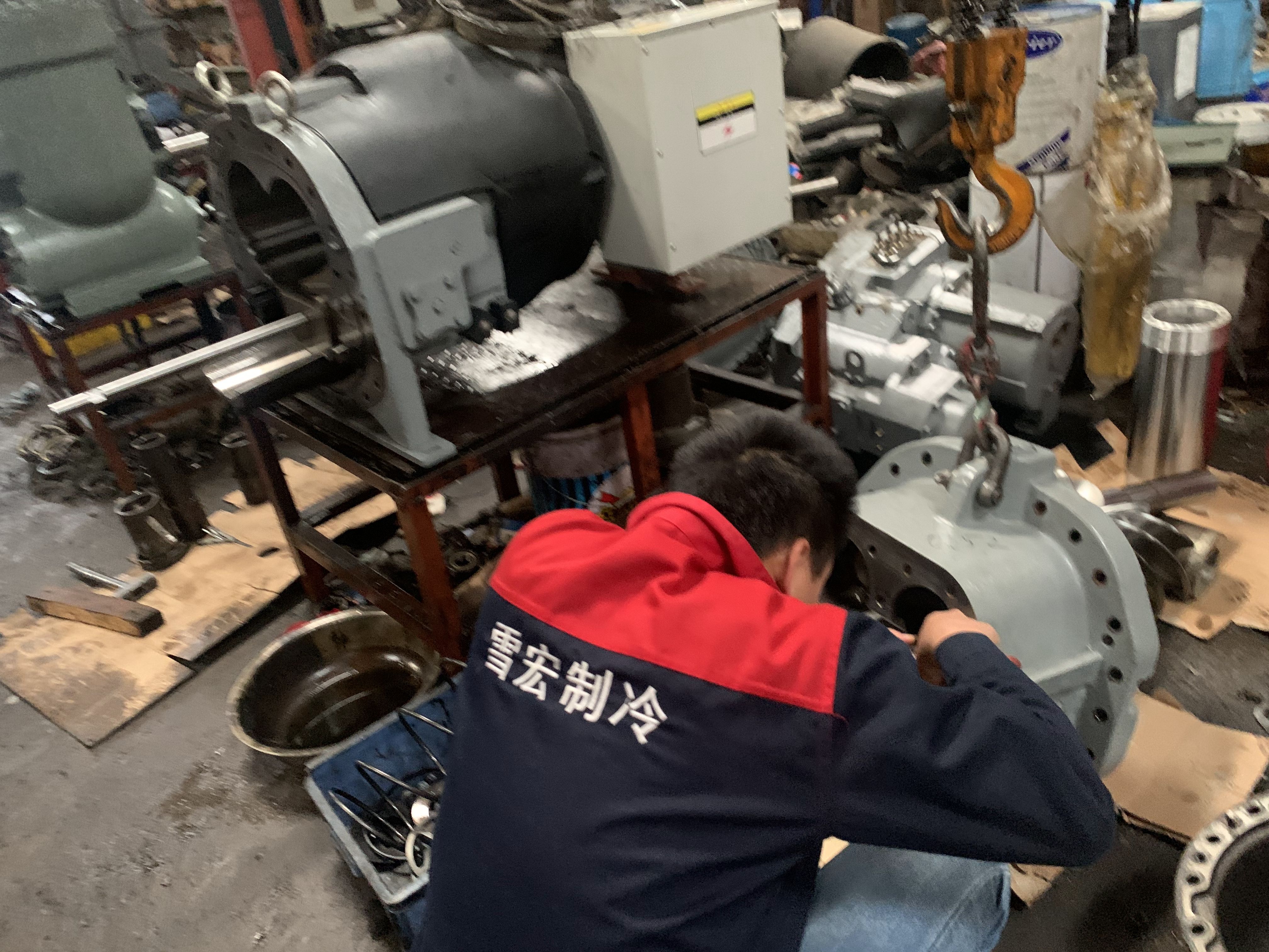 开利06TVW680SW1D压缩机维修